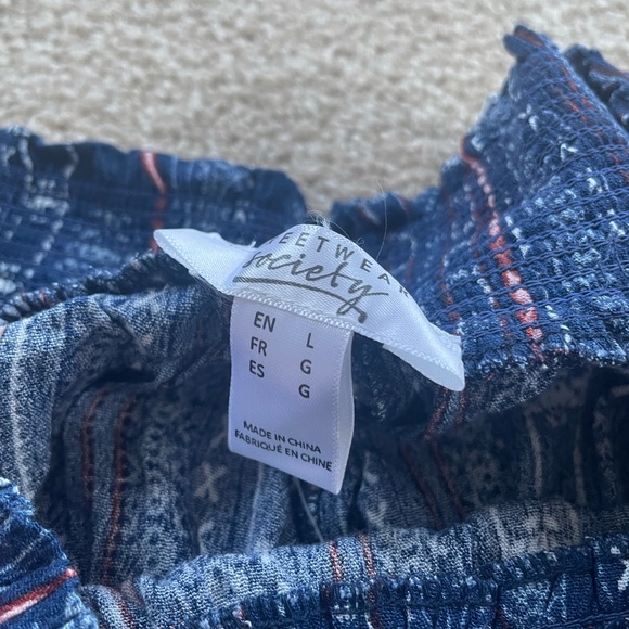 BOHO SHORTS - Picture 2 of 2